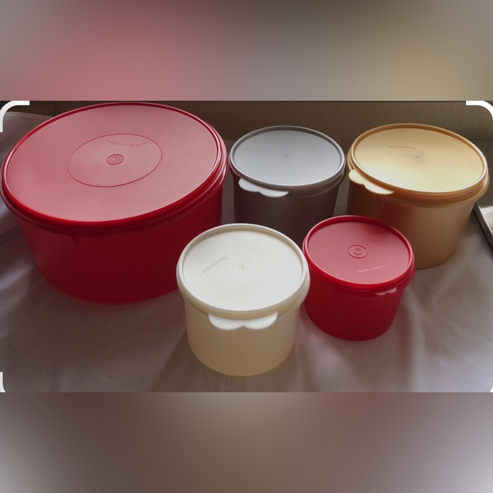 New Tupperware 5 Piece Canister Set! Rare Colors Think Holidays!